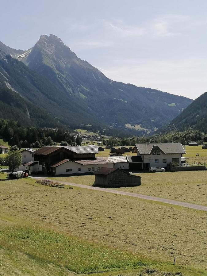 Apart Stella Alpina Pettneu am Arlberg Exterior photo